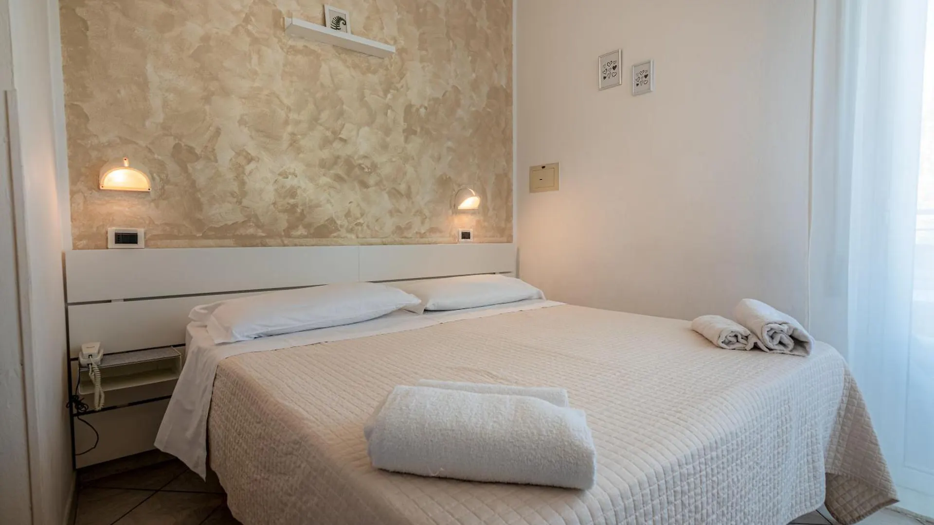Hotel John Rimini