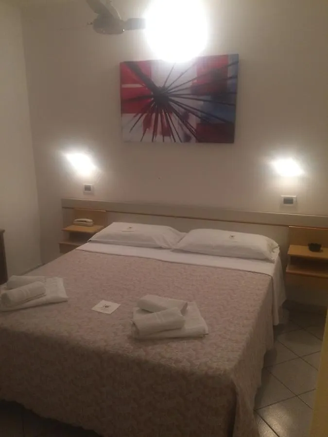 Hotel John Римини Италия